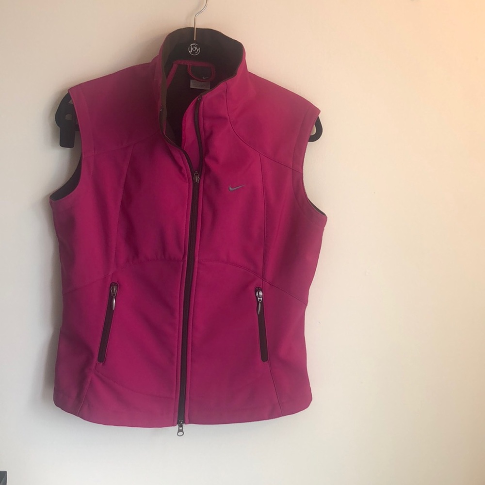 NWOT Nike vest 🥰❤️